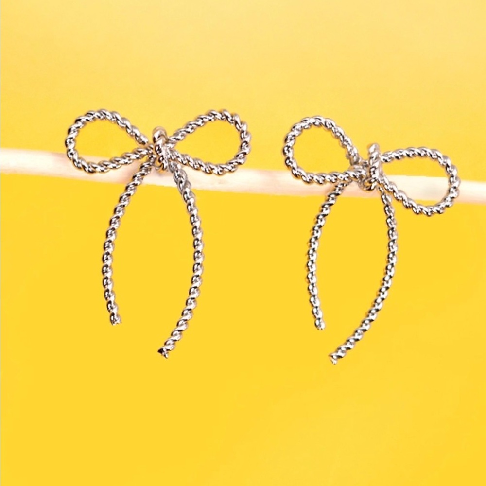 Chic Silver Bow Rope Earrings - Picture 2 of 3